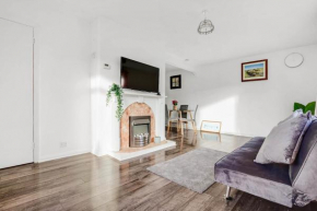Luxury 3 Bedroom Home in Brighton